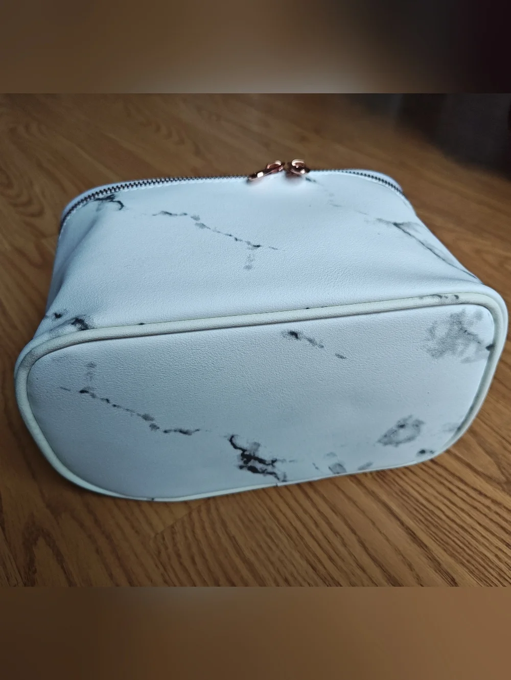 IMOSHION White Marble Vegan Leather Makeup Bag & Travel Case Rose Gold Accents